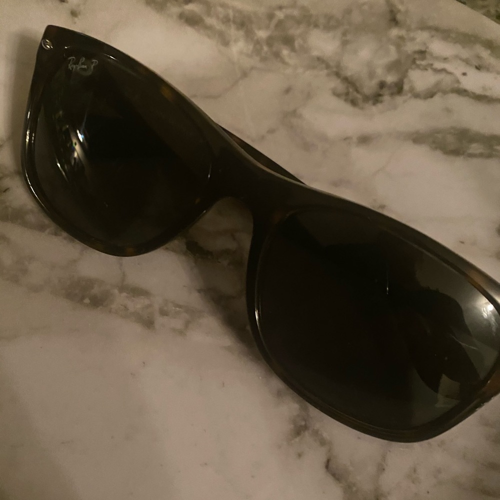 Ray Ban Sunglasses brown with case and cloth